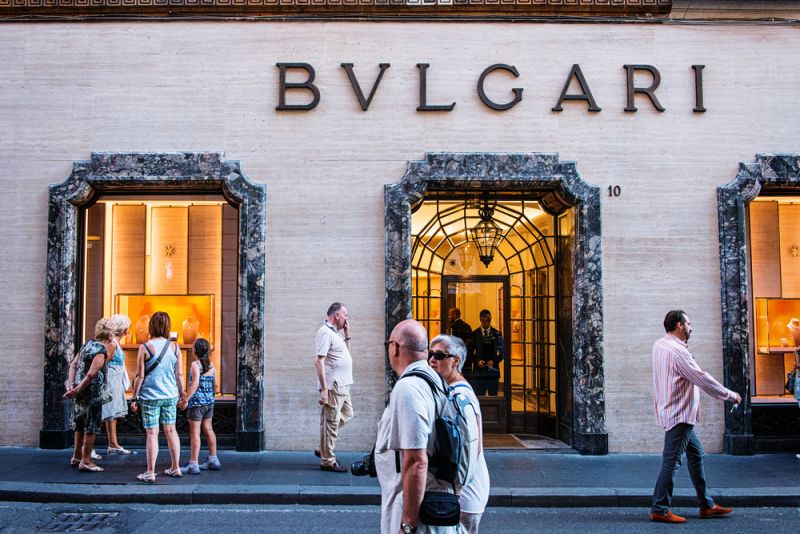 Half a Million worth of Jewels was Stolen from Bulgari, Rome through Tunnel 