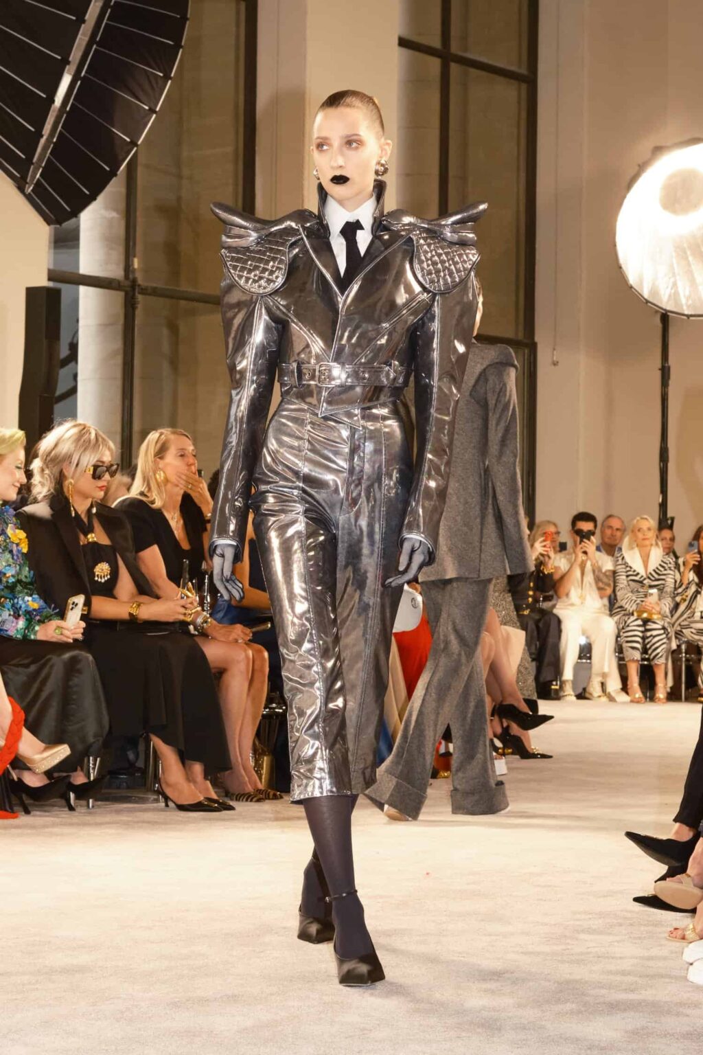 Schiaparelli Fall 2025 Couture: Daniel Roseberry’s Beating Hearts – The ...